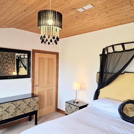 Torridon 12 With Private Hot Tub - Fife - Loch Leven - Lomond Hills Villa Kelty Ngoại thất bức ảnh