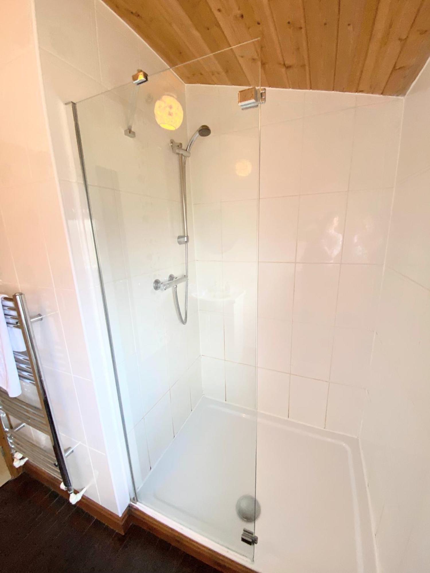 Torridon 12 With Private Hot Tub - Fife - Loch Leven - Lomond Hills Villa Kelty Ngoại thất bức ảnh