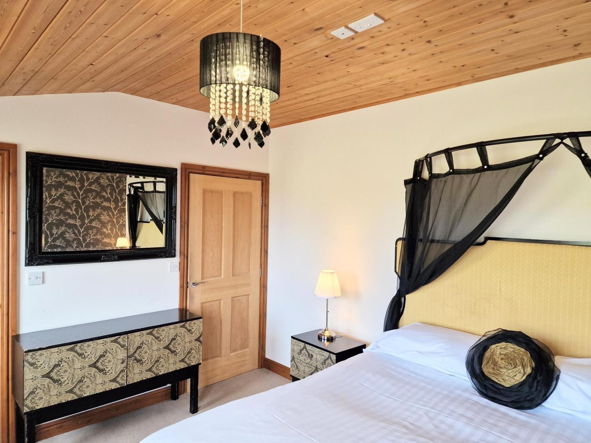 Torridon 12 With Private Hot Tub - Fife - Loch Leven - Lomond Hills Villa Kelty Ngoại thất bức ảnh