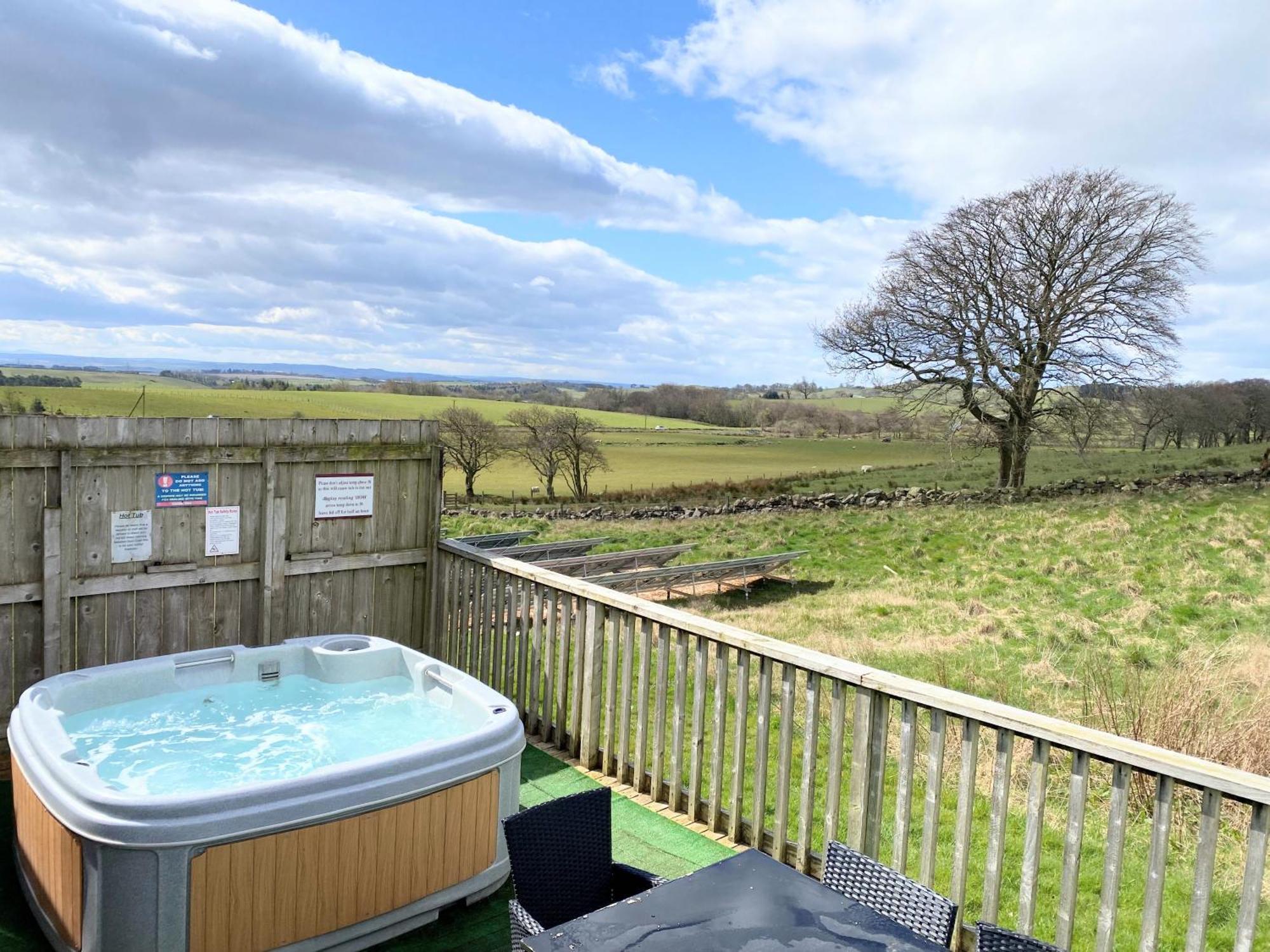 Torridon 12 With Private Hot Tub - Fife - Loch Leven - Lomond Hills Villa Kelty Ngoại thất bức ảnh