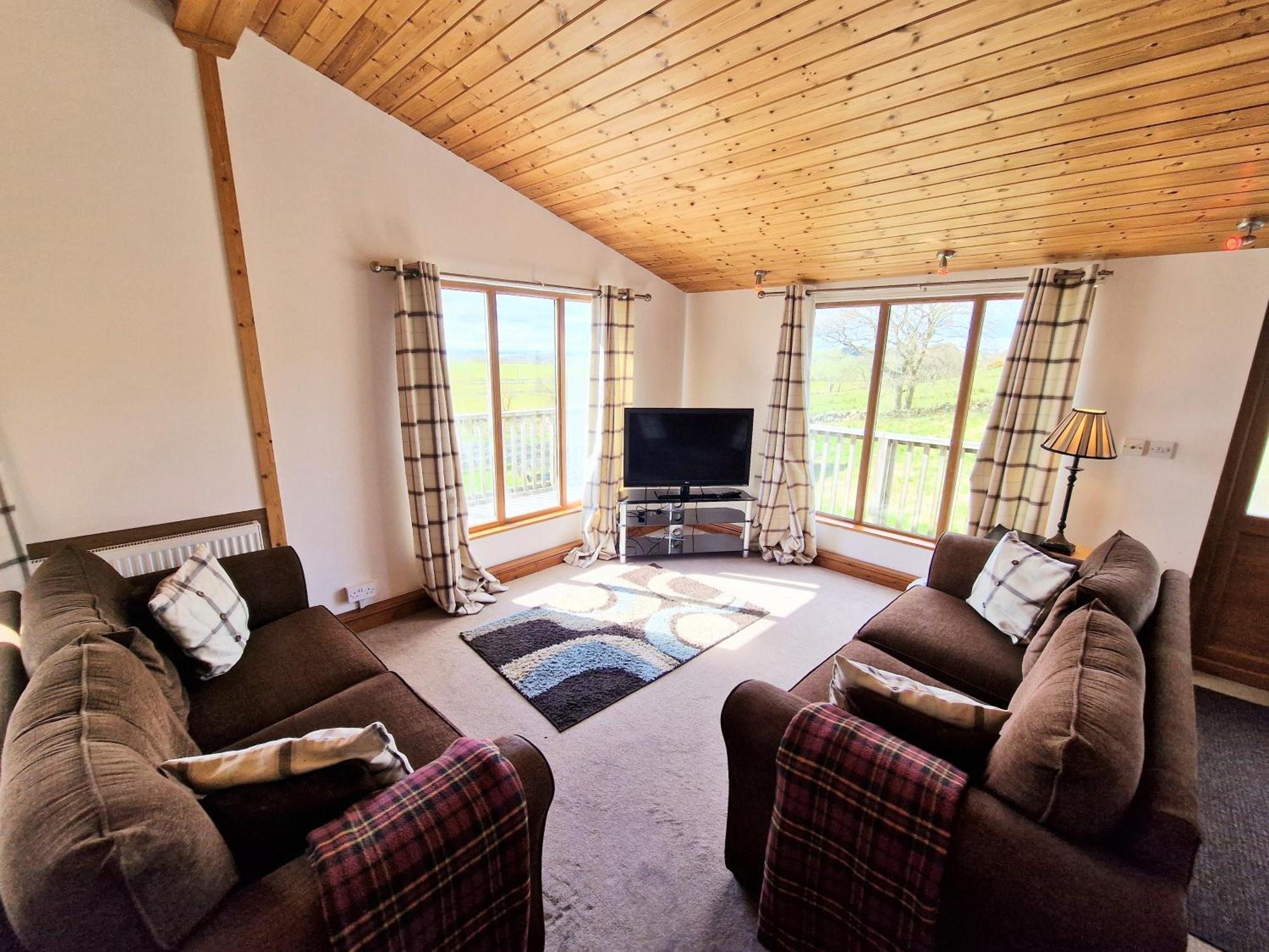 Torridon 12 With Private Hot Tub - Fife - Loch Leven - Lomond Hills Villa Kelty Ngoại thất bức ảnh