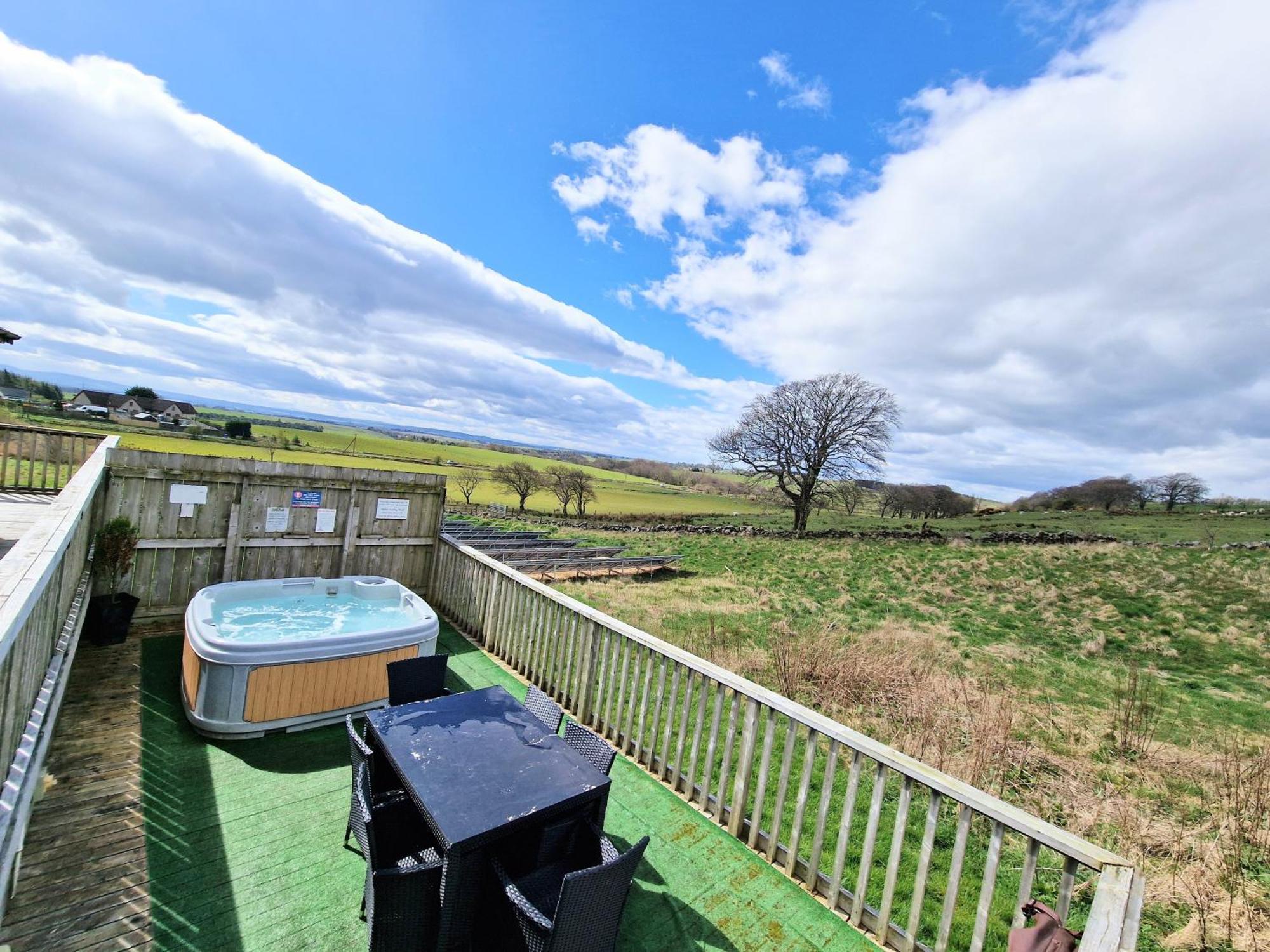 Torridon 12 With Private Hot Tub - Fife - Loch Leven - Lomond Hills Villa Kelty Ngoại thất bức ảnh
